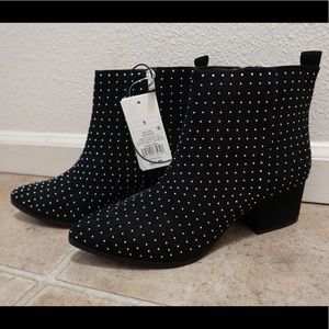 Women’s Size 9 Black/Valerie Studded Boots